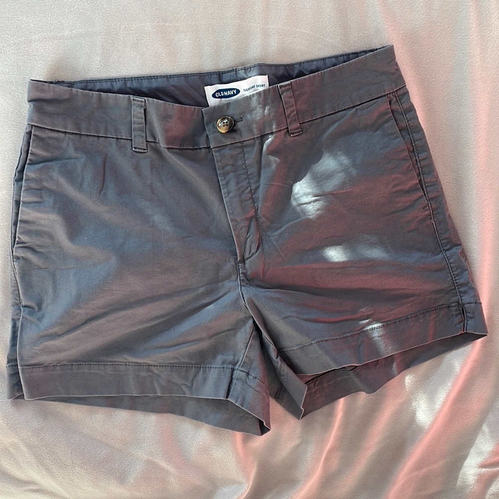 Old navy gray shorts size 8 EUC